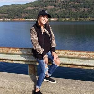 Meet your Posher, Nina